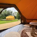 Glamping BIVAK - Urban Gardens Gent